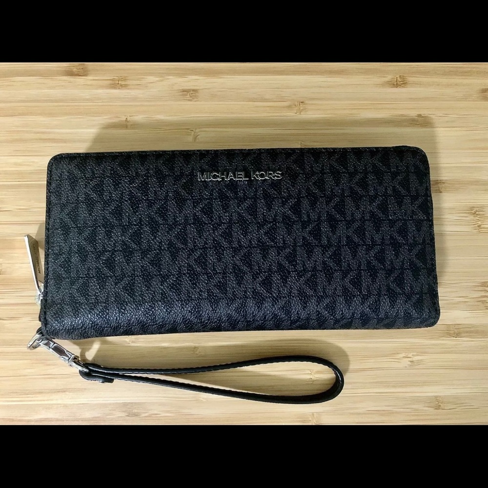 Michael Kors black wallet/ wristlet